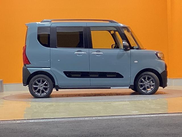 タント ファンクロス　届出済未使用車　禁煙車　衝突軽減Ｂ　両側自動ドア　電子パーキング　ＬＥＤヘッドライト　フォグライト　スマートキー　プッシュスタート　アイドリングストップ　ステアリングスイッチ　純正アルミホイール（17枚目）