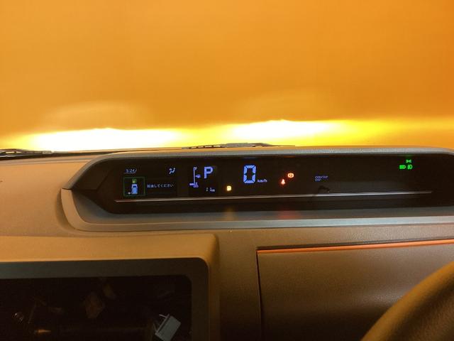 タント ファンクロス　届出済未使用車　禁煙車　衝突軽減Ｂ　両側自動ドア　電子パーキング　ＬＥＤヘッドライト　フォグライト　スマートキー　プッシュスタート　アイドリングストップ　ステアリングスイッチ　純正アルミホイール（28枚目）