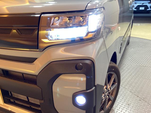 タント ファンクロス　届出済未使用車　禁煙車　衝突軽減Ｂ　両側自動ドア　電子パーキング　ＬＥＤヘッドライト　フォグライト　スマートキー　プッシュスタート　アイドリングストップ　ステアリングスイッチ　純正アルミホイール（32枚目）