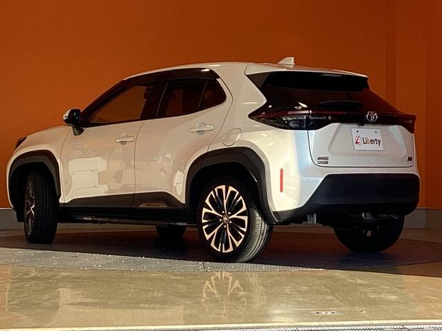 ヤリスクロス ハイブリッドＺ　トヨタセーフティセンス　純正ディスプレイ　Ｂｌｕｅｔｏｏｔｈ対応　パノラミックビューモニター　アダプティブクルーズコントロール　ステアリングヒーター　ＥＴＣ　電子パーキング　前席シートヒーター（20枚目）