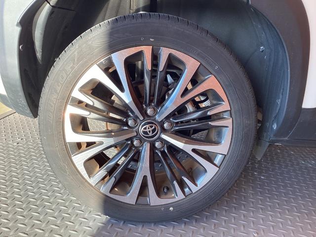 ヤリスクロス ハイブリッドＺ　トヨタセーフティセンス　純正ディスプレイ　Ｂｌｕｅｔｏｏｔｈ対応　パノラミックビューモニター　アダプティブクルーズコントロール　ステアリングヒーター　ＥＴＣ　電子パーキング　前席シートヒーター（23枚目）