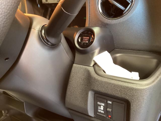 Ｎ－ＢＯＸカスタム ベースグレード　届出済未使用車　禁煙車　ＨｏｎｄａＳＥＮＳＩＮＧ　アダプティブクルーズコントロール　電子パーキング　左パワースライドドア　ＬＥＤヘッドライト　フォグライト　スマートキー　アイドリングストップ（11枚目）