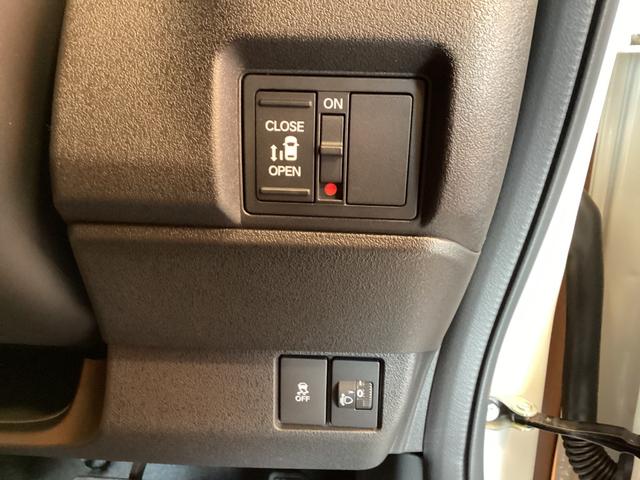 Ｎ－ＢＯＸカスタム ベースグレード　届出済未使用車　禁煙車　ＨｏｎｄａＳＥＮＳＩＮＧ　アダプティブクルーズコントロール　電子パーキング　左パワースライドドア　ＬＥＤヘッドライト　フォグライト　スマートキー　アイドリングストップ（12枚目）