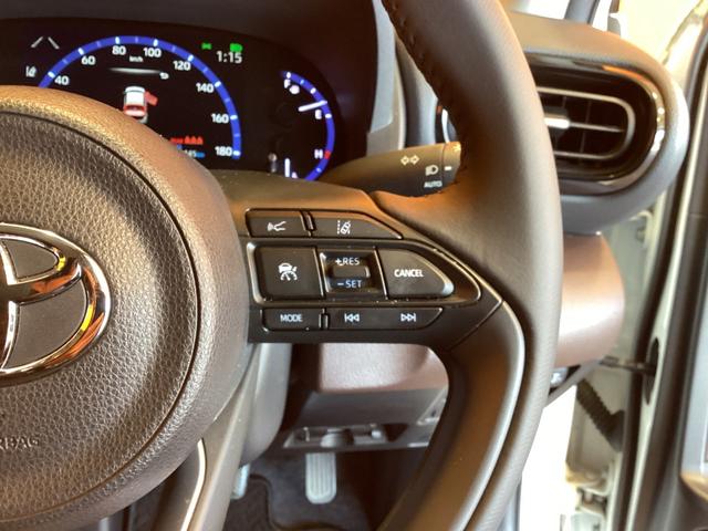 ヤリスクロス Ｚ　ＥＴＣ　バックカメラ　オートクルーズコントロール　レーンアシスト　パワーシート　衝突被害軽減システム　オートマチックハイビーム　オートライト　ＬＥＤヘッドランプ　アルミホイール（12枚目）