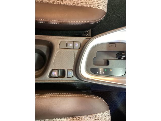 ヤリスクロス Ｚ　ＥＴＣ　バックカメラ　オートクルーズコントロール　レーンアシスト　パワーシート　衝突被害軽減システム　オートマチックハイビーム　オートライト　ＬＥＤヘッドランプ　アルミホイール（24枚目）