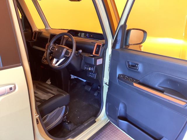 タント ファンクロスターボ　衝突軽減Ｂ　パノラマモニター　両側自動ドア　電子パーキング　ＬＥＤヘッドライト　フォグライト　スマートキー　プッシュスタート　アイドリングストップ　ステアリングスイッチ　純正アルミホイール（13枚目）