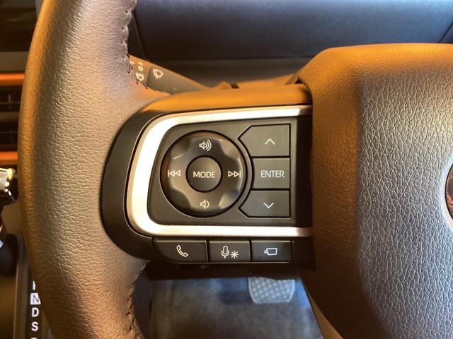 タント ファンクロスターボ　衝突軽減Ｂ　パノラマモニター　両側自動ドア　電子パーキング　ＬＥＤヘッドライト　フォグライト　スマートキー　プッシュスタート　アイドリングストップ　ステアリングスイッチ　純正アルミホイール（25枚目）