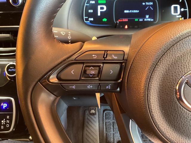 アクア Ｇ　トヨタセーフティセンス　純正ディスプレイ　Ｂｌｕｅｔｏｏｔｈ対応　パノラミックビューモニター　ＥＴＣ　アダプティブクルーズコントロール　ステアリングヒーター　ＬＥＤヘッドライト　スマートキー（10枚目）