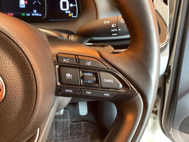 アクア Ｇ　トヨタセーフティセンス　純正ディスプレイ　Ｂｌｕｅｔｏｏｔｈ対応　パノラミックビューモニター　ＥＴＣ　アダプティブクルーズコントロール　ステアリングヒーター　ＬＥＤヘッドライト　スマートキー（11枚目）