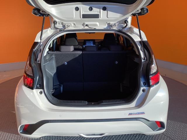 アクア Ｇ　トヨタセーフティセンス　純正ディスプレイ　Ｂｌｕｅｔｏｏｔｈ対応　パノラミックビューモニター　ＥＴＣ　アダプティブクルーズコントロール　ステアリングヒーター　ＬＥＤヘッドライト　スマートキー（21枚目）