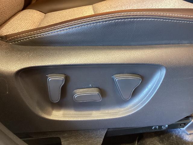 ヤリスクロス Z トヨタセーフティセンス 純正ディスプレイ Bluetooth対応 パノラミックビューモニター ETC アダプティブクルーズコントロール 前席シートヒーター 革巻きステアリング LEDヘッドライト(29枚目)