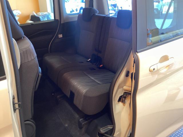 ソリオ ハイブリッドＭＸ　スズキセーフティサポート　社外ナビ　Ｂｌｕｅｔｏｏｔｈ対応　Ｂカメラ　ＥＴＣ　左パワースライドドア　スマートキー　プッシュスタート　アイドリングストップ　クルーズコントロール　純正アルミホイール（31枚目）