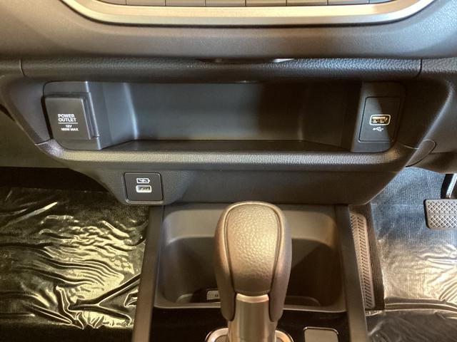 ＷＲ－Ｖ Ｘ　登録済未使用車　禁煙車　ＨｏｎｄａＳＥＮＳＩＮＧ　アダプティブクルーズコントロール　スマートキー　プッシュスタート　ステアリングスイッチ　電動格納ミラー（9枚目）