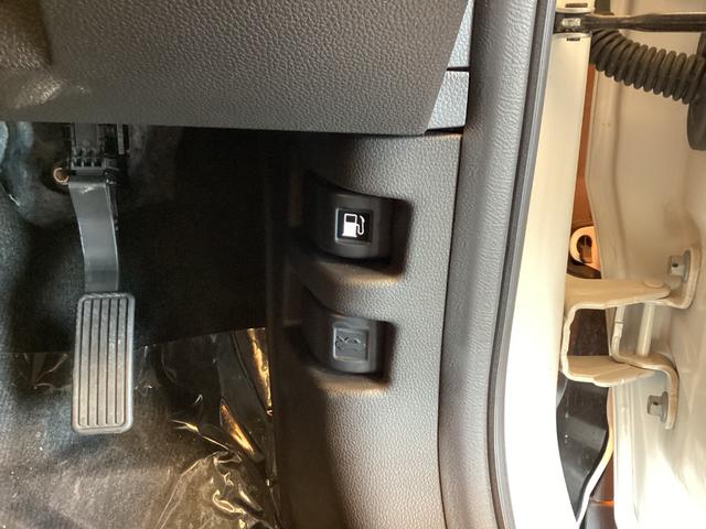 ＷＲ－Ｖ Ｘ　登録済未使用車　禁煙車　ＨｏｎｄａＳＥＮＳＩＮＧ　アダプティブクルーズコントロール　スマートキー　プッシュスタート　ステアリングスイッチ　電動格納ミラー（13枚目）