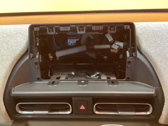 フリード エアー　ＥＸ　登録済未使用車　禁煙車　ＨｏｎｄａＳＥＮＳＩＮＧ　アダプティブクルーズコントロール　電子パーキング　両側自動ドア　ブラインドスポットモニター　ＬＥＤヘッドライト　スマートキー　プッシュスタート（8枚目）