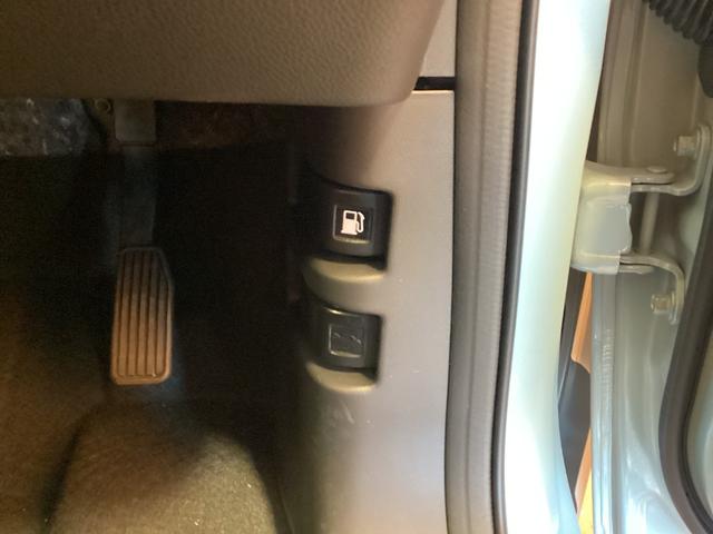 フリード エアー　ＥＸ　登録済未使用車　禁煙車　ＨｏｎｄａＳＥＮＳＩＮＧ　アダプティブクルーズコントロール　電子パーキング　両側自動ドア　ブラインドスポットモニター　ＬＥＤヘッドライト　スマートキー　プッシュスタート（12枚目）