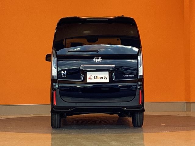 Ｎ－ＢＯＸカスタム ベースグレード　届出済未使用車　禁煙車　ＨｏｎｄａＳＥＮＳＩＮＧ　アダプティブクルーズコントロール　電子パーキング　左パワースライドドア　ＬＥＤヘッドライト　フォグライト　前席シートヒーター　ステアリングスイッチ（19枚目）
