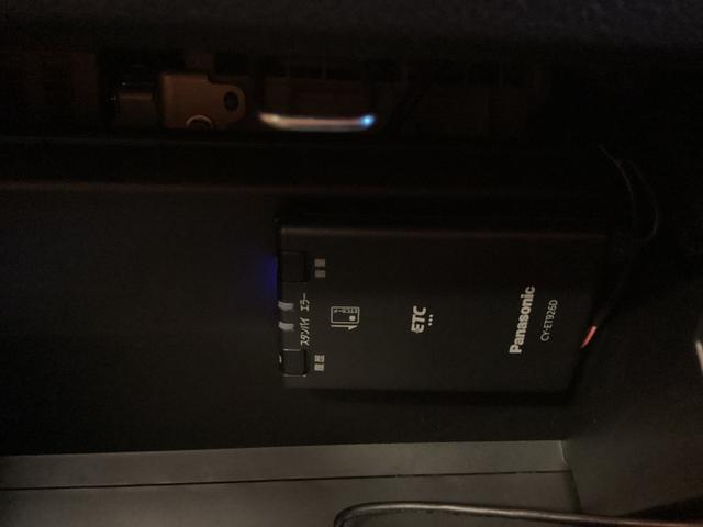 ムーヴキャンバス ストライプスＸ　ＥＴＣ　全周囲カメラ　両側電動スライドドア　ナビ　ＴＶ　クリアランスソナー　衝突被害軽減システム　オートライト　スマートキー　アイドリングストップ　電動格納ミラー　ベンチシート（13枚目）