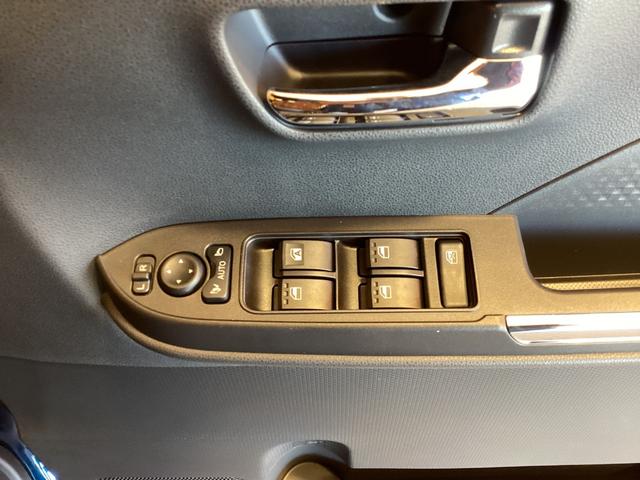 タント カスタムＸ　エコアイドル非装着車　バックカメラ　サイドカメラ　両側電動スライドドア　クリアランスソナー　衝突被害軽減システム　オートライト　ＬＥＤヘッドランプ　スマートキー　アイドリングストップ　電動格納ミラー　シートヒーター（14枚目）