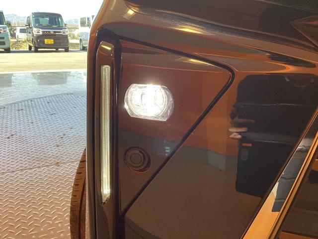 タント カスタムＸ　エコアイドル非装着車　バックカメラ　サイドカメラ　両側電動スライドドア　クリアランスソナー　衝突被害軽減システム　オートライト　ＬＥＤヘッドランプ　スマートキー　アイドリングストップ　電動格納ミラー　シートヒーター（30枚目）