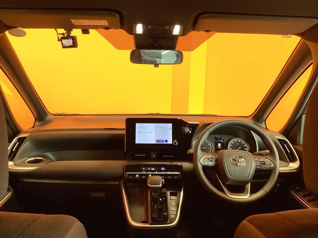 ヴォクシー Ｓ－Ｇ　ＥＴＣ　バックカメラ　ナビ　オートクルーズコントロール　レーンアシスト　衝突被害軽減システム　両側電動スライドドア　オートマチックハイビーム　オートライト　ＬＥＤヘッドランプ（5枚目）