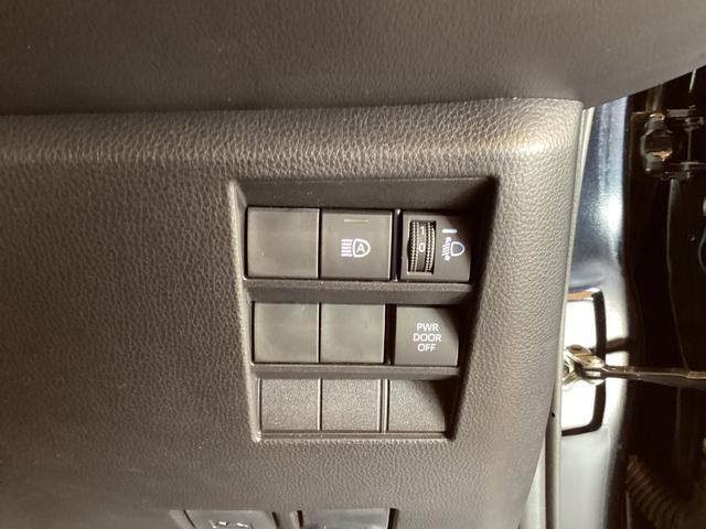 ヴォクシー Ｓ－Ｇ　ＥＴＣ　バックカメラ　ナビ　オートクルーズコントロール　レーンアシスト　衝突被害軽減システム　両側電動スライドドア　オートマチックハイビーム　オートライト　ＬＥＤヘッドランプ（14枚目）