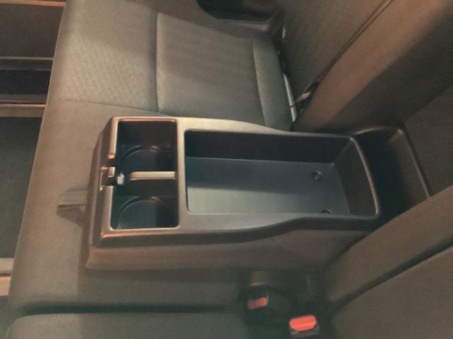 ヴォクシー Ｓ－Ｇ　ＥＴＣ　バックカメラ　ナビ　オートクルーズコントロール　レーンアシスト　衝突被害軽減システム　両側電動スライドドア　オートマチックハイビーム　オートライト　ＬＥＤヘッドランプ（30枚目）