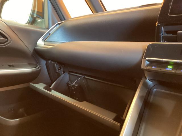 ヴォクシー Ｓ－Ｇ　ＥＴＣ　バックカメラ　ナビ　オートクルーズコントロール　レーンアシスト　衝突被害軽減システム　両側電動スライドドア　オートマチックハイビーム　オートライト　ＬＥＤヘッドランプ（34枚目）