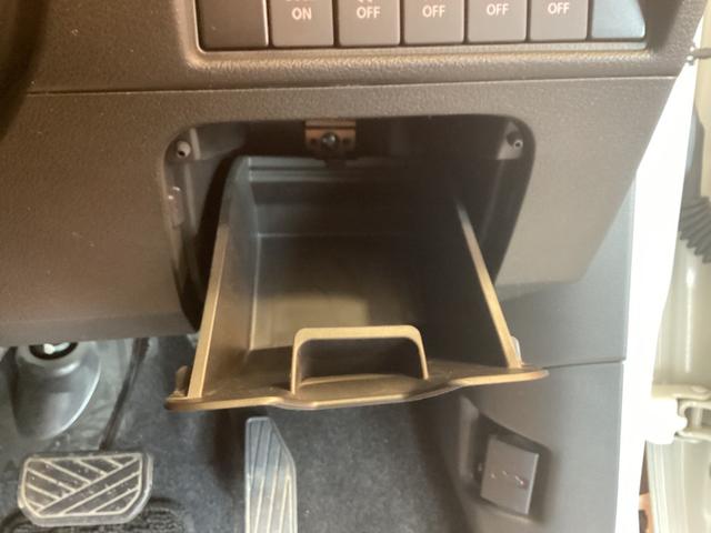 ソリオバンディット ハイブリッドＭＶ　ナビ　Ｂｌｕｅｔｏｏｔｈ対応　ＥＴＣ　全周囲カメラ　ＴＶ　レーンアシスト　衝突被害軽減システム　片側電動スライドドア　オートライト　ＬＥＤヘッドランプ　スマートキー　純正アルミホイール（28枚目）