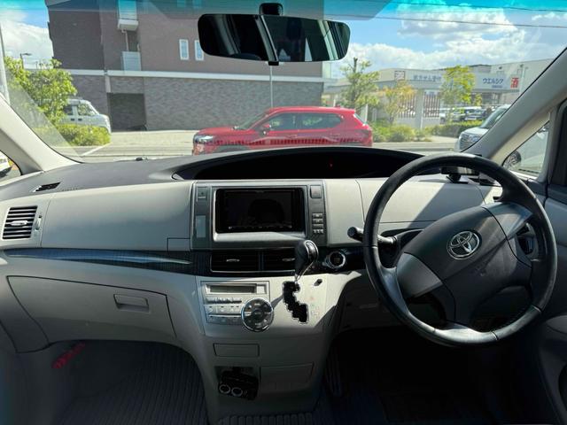 エスティマ アエラス　ＥＴＣ　バックカメラ　ナビ　ＴＶ　両側電動スライドドア　オートライト　ＨＩＤ　スマートキー　電動格納ミラー　３列シート　ウォークスルー　オットマン　ＣＶＴ　アルミホイール　盗難防止システム（2枚目）