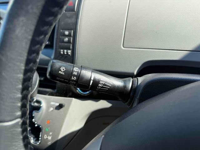 エスティマ アエラス　ＥＴＣ　バックカメラ　ナビ　ＴＶ　両側電動スライドドア　オートライト　ＨＩＤ　スマートキー　電動格納ミラー　３列シート　ウォークスルー　オットマン　ＣＶＴ　アルミホイール　盗難防止システム（8枚目）