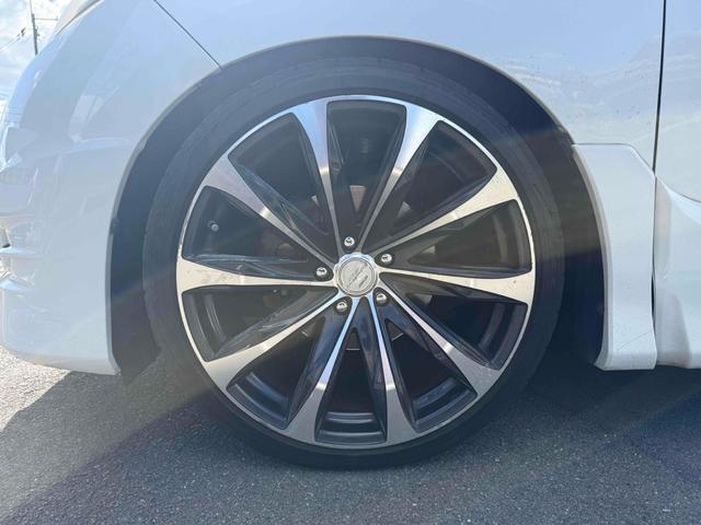 エスティマ アエラス　ＥＴＣ　バックカメラ　ナビ　ＴＶ　両側電動スライドドア　オートライト　ＨＩＤ　スマートキー　電動格納ミラー　３列シート　ウォークスルー　オットマン　ＣＶＴ　アルミホイール　盗難防止システム（33枚目）