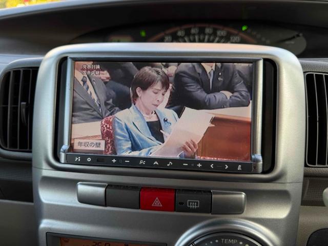 タント Ｇ　ＥＴＣ　電動スライドドア　ナビ　ＴＶ　スマートキー　電動格納ミラー　ベンチシート　ＣＶＴ　盗難防止システム　ＡＢＳ　ＣＤ　ＤＶＤ再生　ＵＳＢ　アルミホイール　衝突安全ボディ　エアコン（6枚目）