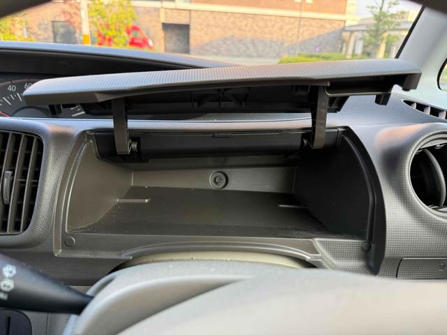 タント Ｇ　ＥＴＣ　電動スライドドア　ナビ　ＴＶ　スマートキー　電動格納ミラー　ベンチシート　ＣＶＴ　盗難防止システム　ＡＢＳ　ＣＤ　ＤＶＤ再生　ＵＳＢ　アルミホイール　衝突安全ボディ　エアコン（41枚目）