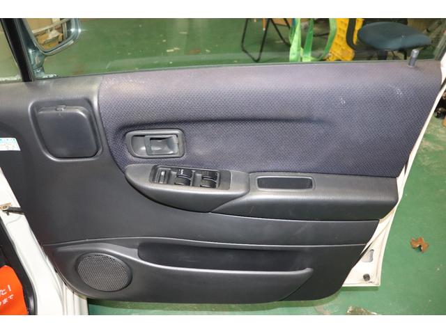 ムーヴ カスタムターボM4 5速MT 4WD HDDナビ アルミ(11枚目)