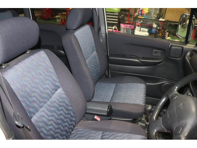 ムーヴ カスタムターボM4 5速MT 4WD HDDナビ アルミ(12枚目)