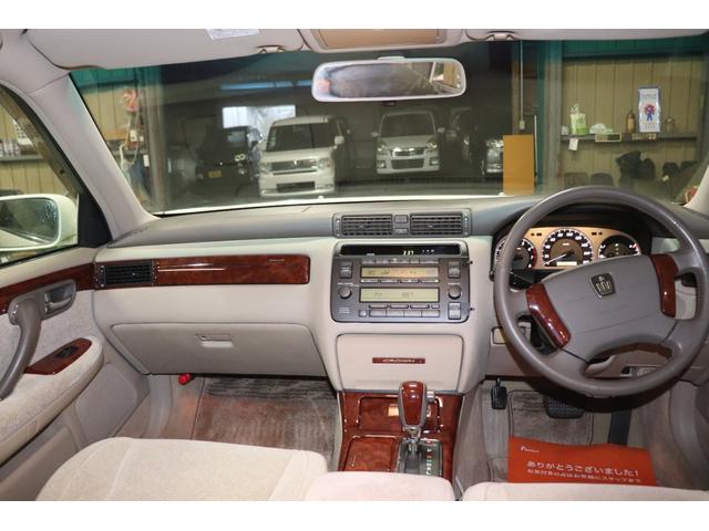 クラウン ロイヤルエクストラリミテッド　ワンオーナー　走行２１０００キロ　禁煙車　キーレス　パワーシート　ロイヤルサウンドシステム（17枚目）