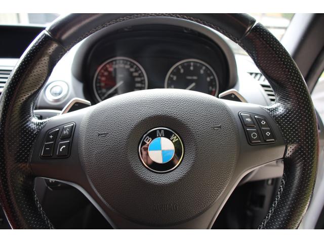 １シリーズ １３５ｉ　後期　サンルーフ　赤革シート　Ｍスポーツ　Ｐｅｒｆｏｒｍａｎｃｅブレーキシステム　ＨＤＤナビ　ハーマンカードンサウンドシステム　ワーク製１８インチアルミホイール　シートヒーター　トランクスポイラー（45枚目）