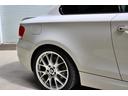 １３５ｉ　後期　サンルーフ　赤革シート　Ｍスポーツ　Ｐｅｒｆｏｒｍａｎｃｅブレーキシステム　ＨＤＤナビ　ハーマンカードンサウンドシステム　ワーク製１８インチアルミホイール　シートヒーター　トランクスポイラー（29枚目）