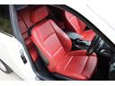 １３５ｉ　後期　サンルーフ　赤革シート　Ｍスポーツ　Ｐｅｒｆｏｒｍａｎｃｅブレーキシステム　ＨＤＤナビ　ハーマンカードンサウンドシステム　ワーク製１８インチアルミホイール　シートヒーター　トランクスポイラー（42枚目）