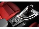 １３５ｉ　後期　サンルーフ　赤革シート　Ｍスポーツ　Ｐｅｒｆｏｒｍａｎｃｅブレーキシステム　ＨＤＤナビ　ハーマンカードンサウンドシステム　ワーク製１８インチアルミホイール　シートヒーター　トランクスポイラー（52枚目）