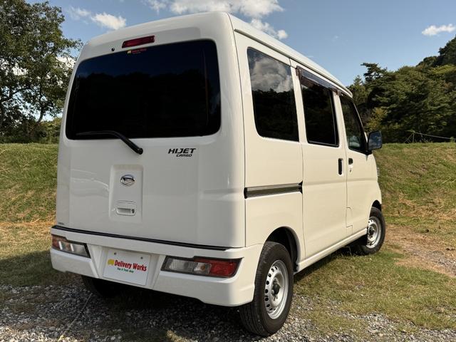 ハイゼットカーゴ スペシャルSAIII アイドリングストップ、LEDヘッドライトH4タイプ、荷室照明(4枚目)