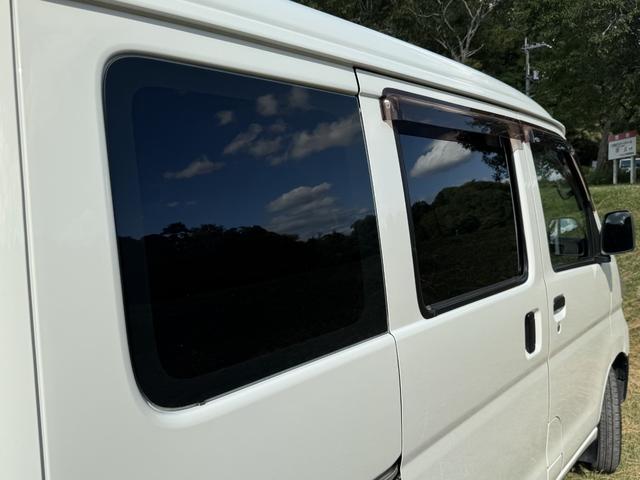 ハイゼットカーゴ スペシャルSAIII アイドリングストップ、LEDヘッドライトH4タイプ、荷室照明(8枚目)