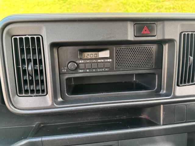 ハイゼットカーゴ スペシャルSAIII アイドリングストップ、LEDヘッドライトH4タイプ、荷室照明(10枚目)