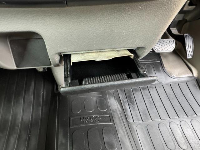 NV100クリッパーバン DX GLパッケージ ハイルーフ 日産純正ナビ、バックカメラ、ETC2.0、走行10万キロ以下(47枚目)