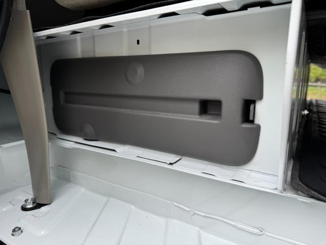 NV100クリッパーバン DX GLパッケージ ハイルーフ 日産純正ナビ、バックカメラ、ETC2.0、走行10万キロ以下(74枚目)