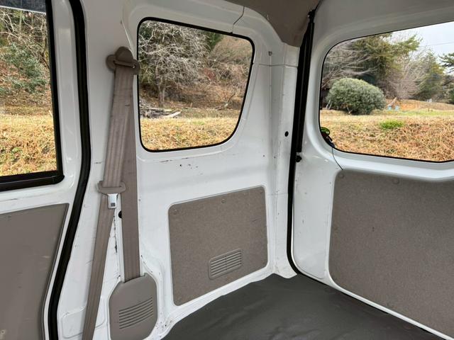 エブリイ ＰＣ　パワーウィンドウ、キーレス、ナビ、バックモニター、ＥＴＣ、Ｂｌｕｅｔｏｏｔｈ（64枚目）