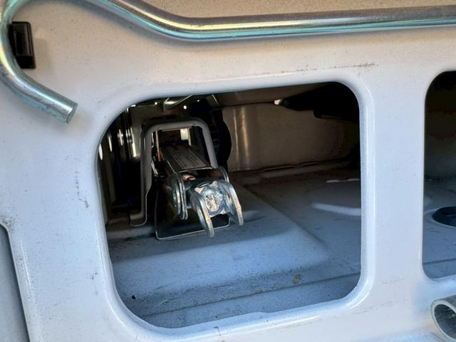 エブリイ ＰＣ　５ＡＧＳ　５速オートマ（ＭＴモード付）　パワーウインド　キーレス　盗難防止装置（68枚目）