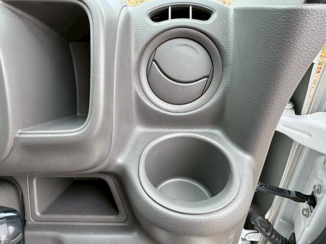 スクラム ＰＡ　５ＭＴ　ルーフラック　天井ラック　ＥＴＣ　ヨコハマジオランダーＭ／Ｔ　バンパーチッピング塗装（51枚目）