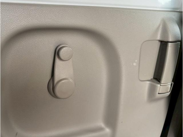 スクラム ＰＡ　５ＭＴ　ルーフラック　天井ラック　ＥＴＣ　ヨコハマジオランダーＭ／Ｔ　バンパーチッピング塗装（66枚目）